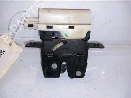 Used Tailgate lock NISSAN MICRA III (K12) 1.2 16V (65 hp) 30488754