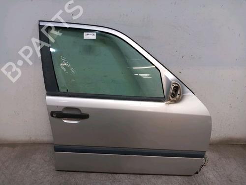 Used Right front door MERCEDES-BENZ C-CLASS (W202) C 250 Turbo-D (202.128) (150 hp) 30432711