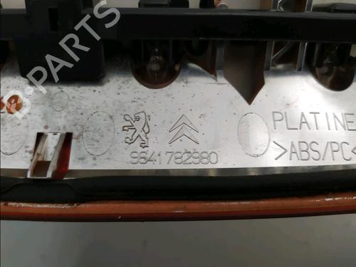Third brake light CITROËN C3 Pluriel (HB_) 1.4 HDi | BP36962676L11 - Image 4