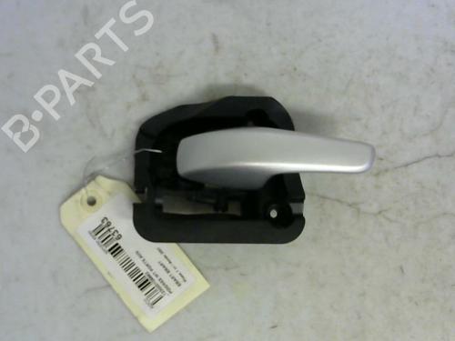 Used Front left interior door handle Front left interior door handle 30423900 30423900