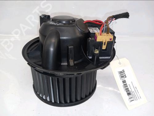 Moteur de chauffage VW GOLF V (1K1) 2.0 FSI (150 hp) 30434685