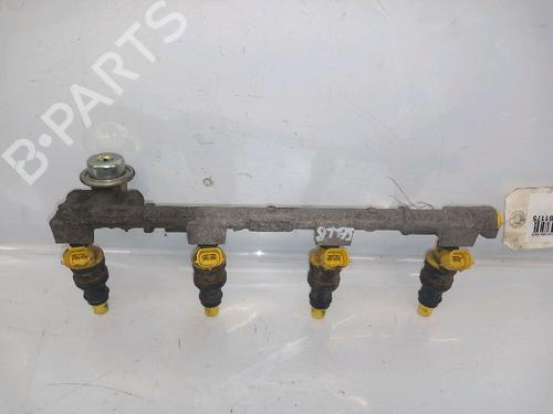 Used Injection rail TOYOTA AVENSIS Liftback (_T22_) 1.6 i (AT220_, AT220R) (101 hp) 30434193