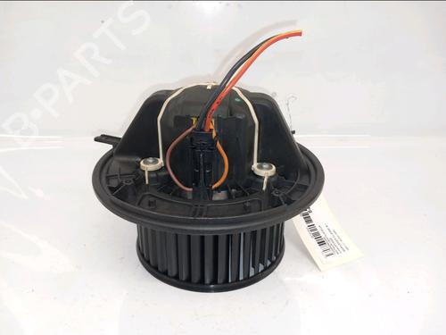 Used Heater blower motor MERCEDES-BENZ B-CLASS Sports Tourer (W245) B 180 CDI (245.207) (109 hp) 30427270