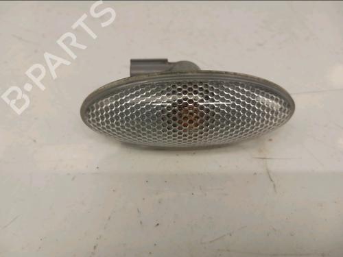 Pisca lateral esquerdo TOYOTA AURIS (_E15_) 2.0 D-4D (ADE150_, ADE150R) (126 hp) 31964125