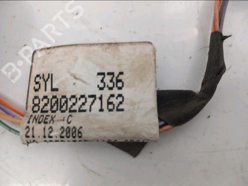 Used Electronic module RENAULT SCÉNIC II (JM0/1_) 1.6 16V (JM1R) (112 hp) 31913853