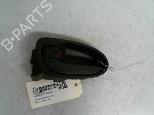 Used Front left interior door handle TOYOTA YARIS (_P9_) 1.0 VVT-i (KSP90_, KSP90R) (69 hp) 30434163