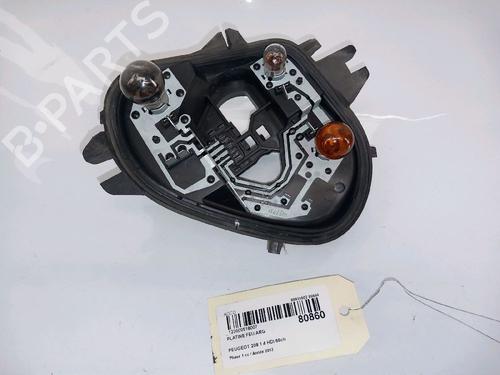 Used Lamp holder PEUGEOT 208 I (CA_, CC_) 1.4 HDi (68 hp) 30417199