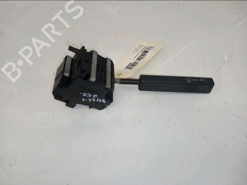 Commodo Essuie Glace / Phare RENAULT 25 (B29_) 2.0 (B297) (101 hp) 31822141