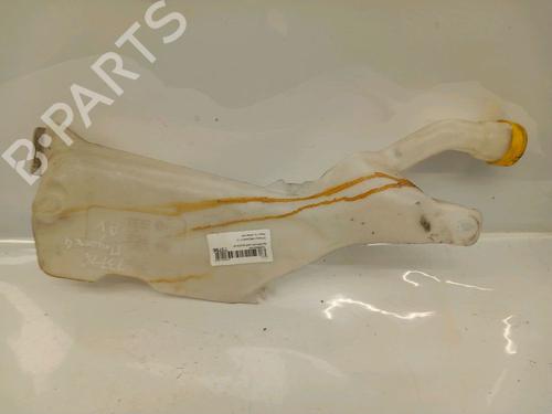 Used Windscreen washer tank RENAULT MEGANE IV Hatchback (B9A/M/N_) 1.5 dCi 110 (B9A3) (110 hp) 30426758