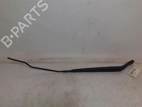 Used Front windshield wiper arm Front windshield wiper arm 30421538 30421538