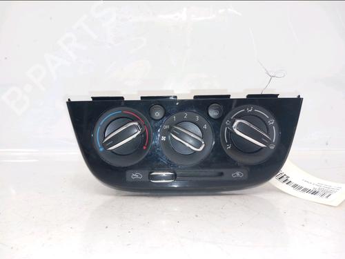 Used Climate control MITSUBISHI MIRAGE / SPACE STAR VI Hatchback (A0_A) 1.0 (A05A) (71 hp) 31750148