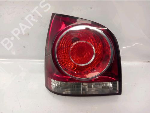 Used Left taillight VW POLO IV (9N_, 9A_) 1.4 16V (75 hp) 32102147