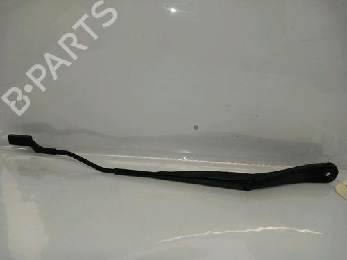 Braccio tergicristallo anteriore RENAULT CLIO V (B7_) 1.0 TCe 90 (B7MT) (91 hp) 30434243