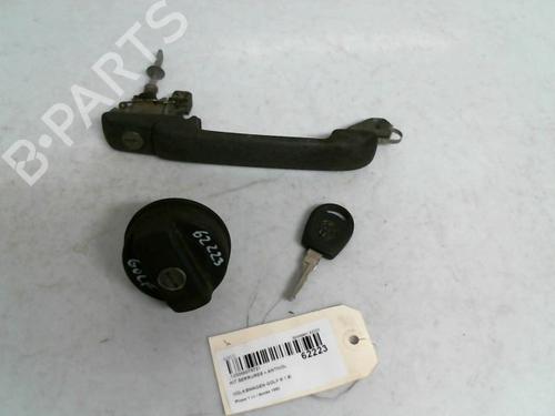 Used Electronic module VW GOLF III (1H1) 1.8 (90 hp) 30421736