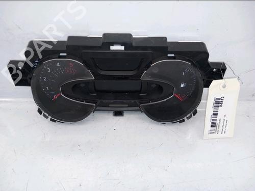 Used Instrument cluster Instrument cluster 32655072 32655072