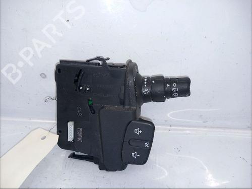 Used Steering column stalk RENAULT CLIO III (BR0/1, CR0/1) [2005-2014]  30413250