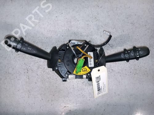 Mando intermitentes / limpia ALFA ROMEO 147 (937_) 1.9 JTDM 8V (937.AXD1A, 937.AXU1A, 937.BXU1A) (120 hp) 30420679