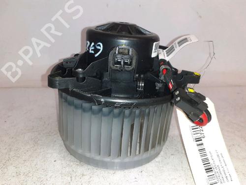Used Heater blower motor CHEVROLET CRUZE (J300) 2.0 CDI (150 hp) 30424759