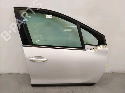 right-front-door-peugeot-2008-i-cu_-2013-39705347 main image