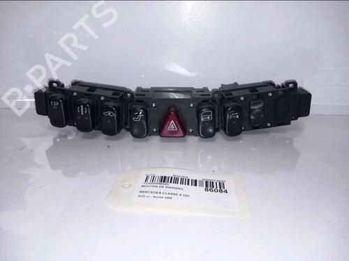 Used Warning switch Warning switch MERCEDES-BENZ S-CLASS (W220, V220) S 320 CDI (220.026, 220.126) (197 hp) 33973502 33973502