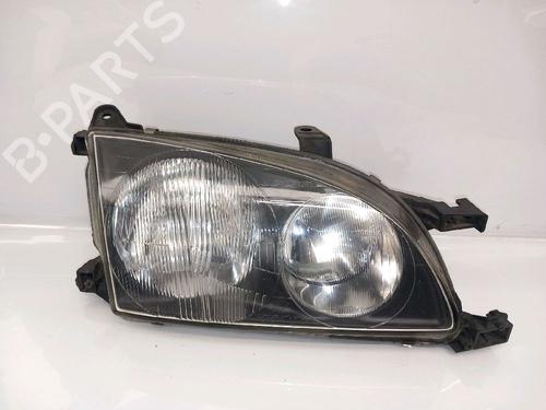 Used Right headlight TOYOTA AVENSIS Liftback (_T22_) 1.6 i (AT220_, AT220R) (101 hp) 30434191