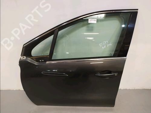 Puerta delantera izquierda Puerta delantera izquierda PEUGEOT 208 I (CA_, CC_) 1.2 THP 110 (110 hp) 37257266 37257266