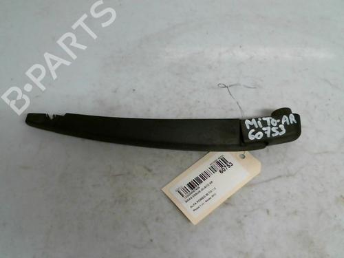 Używane Ramię wycieraczki tylnej szyby ALFA ROMEO MITO (955_) 1.3 MultiJet (955AXP1A, 955AYC1A) (95 hp) 30430555