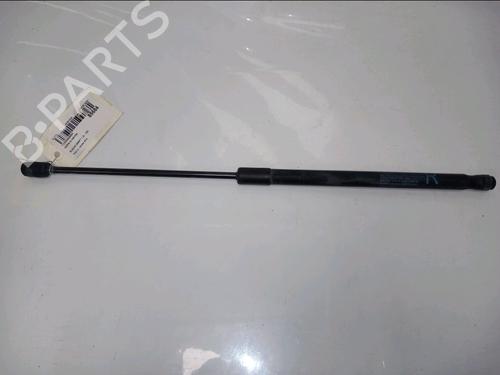 Używane Siłownik klapy tylnej / bagażnika Siłownik klapy tylnej / bagażnika SUZUKI SWIFT IV (FZ, NZ) 1.2 (AZH412, ZC72S) (94 hp) 36962652 36962652