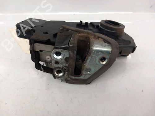 Bagklap lås TOYOTA RAV 4 III (_A3_) 2.2 D 4WD (ALA30_, ALA30R) (136 hp) 30420173