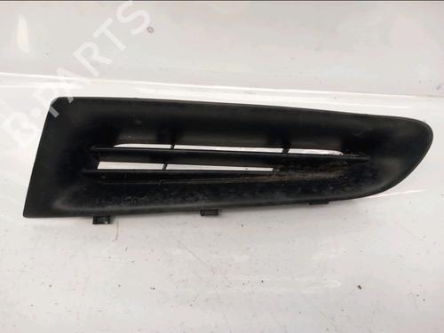 Used Grille RENAULT CLIO III (BR0/1, CR0/1) 1.5 dCi (C/BR0G, C/BR1G) (68 hp) 31032500