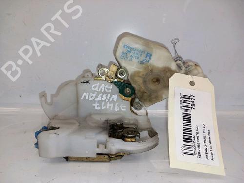 Used Front right lock NISSAN X-TRAIL I (T30) 2.2 Di 4x4 (114 hp) 30424194