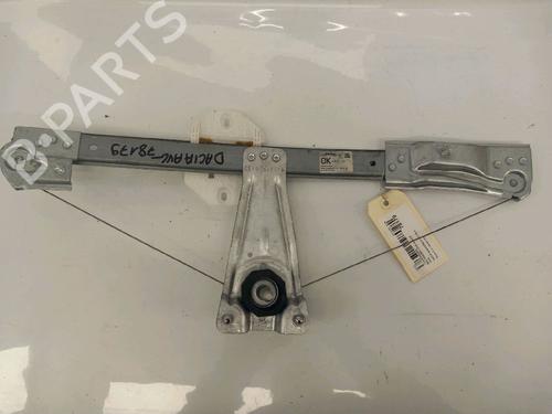 Rudehejsemekanisme ventre foran DACIA SANDERO II 1.0 SCe 75 (B8JC, B8JD, B8NC) (73 hp) 30421886