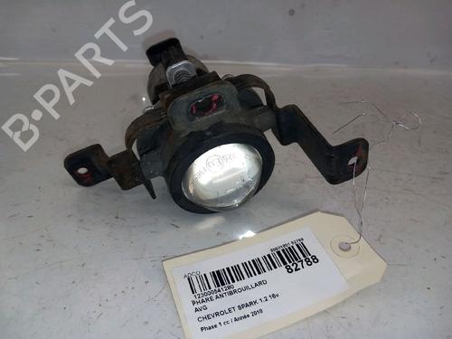 Used Left front fog light CHEVROLET SPARK (M300) 1.2 (82 hp) 30431589