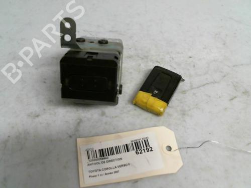 Used Ignition barrel TOYOTA COROLLA Verso (ZER_, ZZE12_, R1_) 2.2 D-4D (AUR10_, AUR10R) (136 hp) 30427388