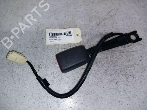 Used Seat buckle TOYOTA YARIS (_P9_) 1.0 VVT-i (KSP90_, KSP90R) (69 hp) 30433620