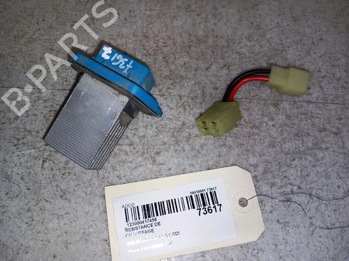 Used Heater resistor KIA SORENTO I (JC) 2.5 CRDi 4WD (140 hp) 30429746