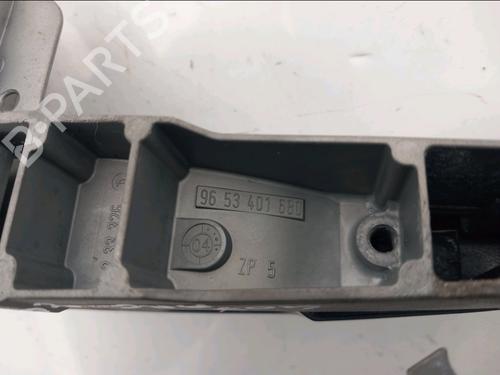 Rear left exterior door handle PEUGEOT 407 (6D_) 2.0 HDi 135 (6DRHRH, 6DRHRE, 6DRHRG, 6DRHRJ) | BP30414691C130