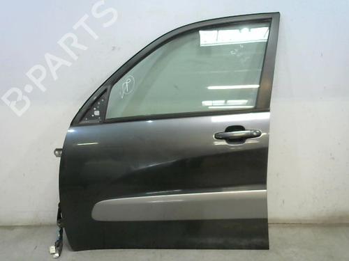 Używane Drzwi przednie lewe TOYOTA RAV 4 II (_A2_) 2.0 D 4WD (CLA20_, CLA21_, CLA20R, CLA21R) (116 hp) 30420946