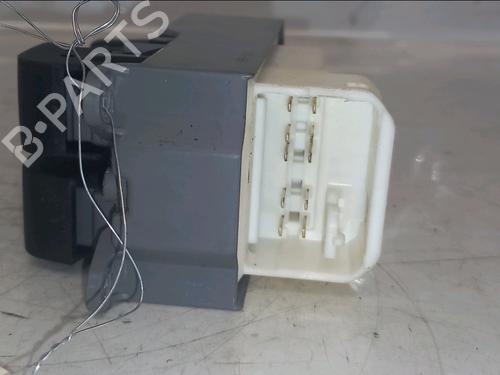 Left front window switch TOYOTA YARIS (_P9_) 1.4 D-4D (NLP90_, NLP90R) | BP32434724I27 - Image 2
