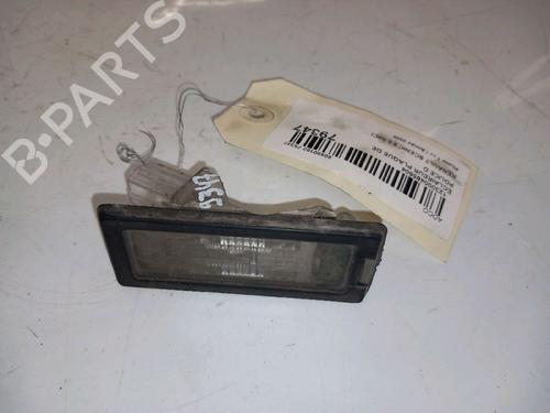 Używane Lampa oświetlenia tablicy rejestracyjnej RENAULT GRAND SCÉNIC II (JM0/1_) 2.0 dCi (JM1K) (150 hp) 30428842