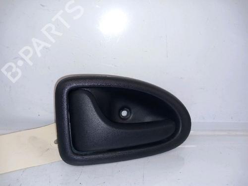 Venstre foran invendig håndtak RENAULT CLIO II (BB_, CB_) 1.4 (B/CB0C, B/CB0S) (75 hp) 30417331