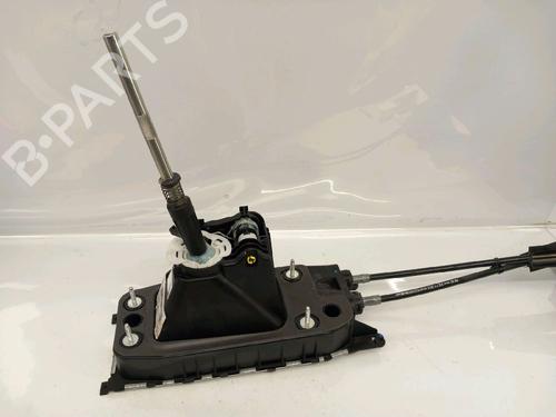 Used Gear lever VW T-ROC (A11, D11) 1.5 TSI (150 hp) 30434401