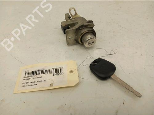 other-toyota-yaris-_p9_-2005-2006-2007-2008-2009-2010-2011-2012-2013-2014-32310771 main image