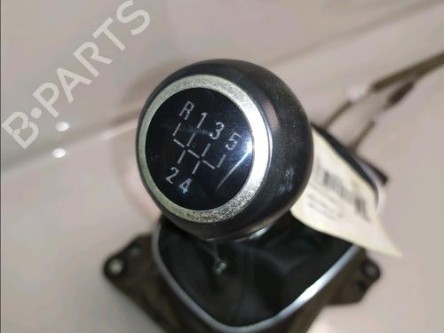 Gear lever OPEL CORSA E (X15) 1.4 (08, 68) | BP39524384M90 - Image 2