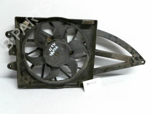 Used Radiator fan FIAT PANDA (169_) 1.3 D Multijet (169.AXC1A) (70 hp) 30434577