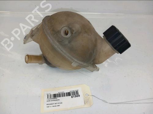 Used Expansion tank Expansion tank 30488648 30488648
