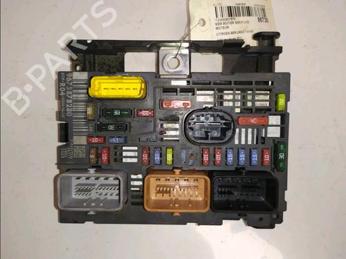 Used Fuse box Fuse box 39633763 39633763