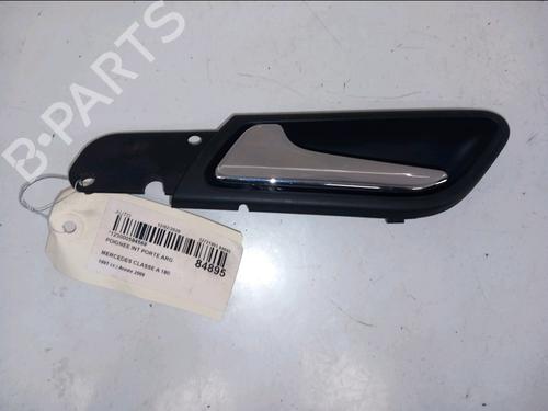 Venstre bagtil invendig håndtag MERCEDES-BENZ A-CLASS (W169) A 180 CDI (169.007, 169.307) (109 hp) 32694343