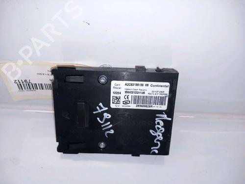 Used Card reader RENAULT MEGANE III Hatchback (BZ0/1_, B3_) 1.6 dCi (BZ00, BZ12, BZ13) (130 hp) 30418345