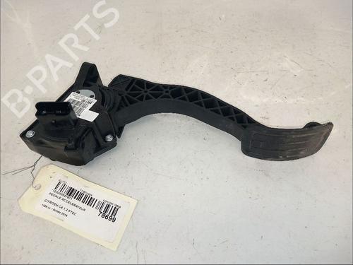 Pedal CITROËN C4 Picasso II 1.2 THP 130 (130 hp) 30429873